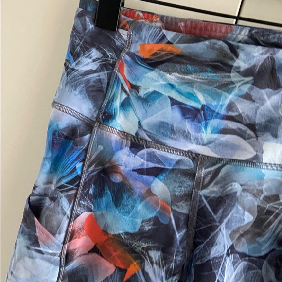 Lululemon Fast and Free High-Rise Tight 25" EUC - Picture 5 of 11